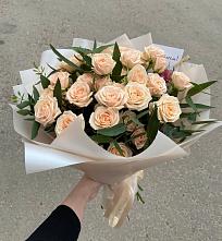 Букет Кремовые розы Латте в Аксубаево