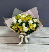 Букет цветов из:  Орхидеи и Розы #REPLACE_PRED# Аксубаево