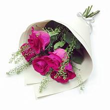 Букет ярко-розовый в Аксубаево Букет цветов из:  Розы в Аксубаево