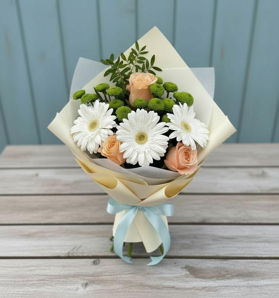 Букет герберы и розы в Аксубаево Букет цветов из: Герберы, Розы и Хризантемы в Аксубаево