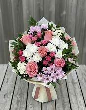 Букет цветов из:  Альстромерии, Гвоздики, Розы и Хризантемы в Аксубаево