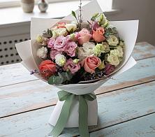 Букет цветов из:  Розы, Лизиантусы и Гвоздики в Аксубаево