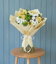 Букет цветов из:  Хризантемы и Розы в Аксубаево