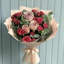 Букет цветов из:  Гвоздики и Розы в Аксубаево